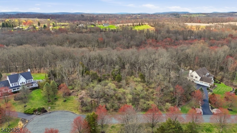 18 Meadow Ridge Rd