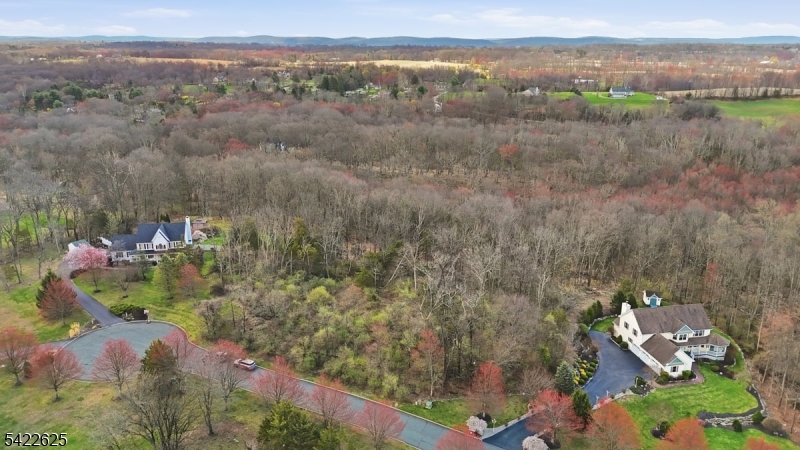 18 Meadow Ridge Rd
