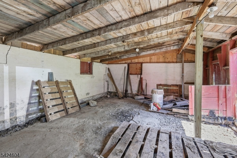 103 Lommason Glen Rd