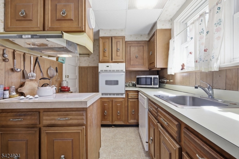 103 Lommason Glen Rd