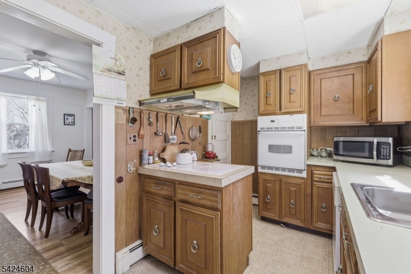 103 Lommason Glen Rd