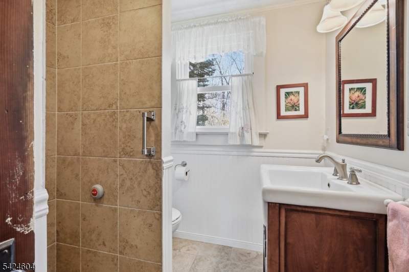 103 Lommason Glen Rd