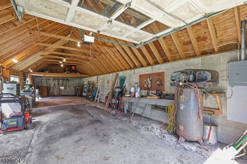 103 Lommason Glen Rd