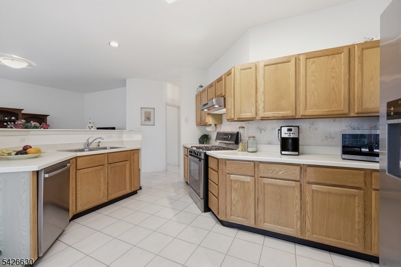 3 Bouwrey Pl