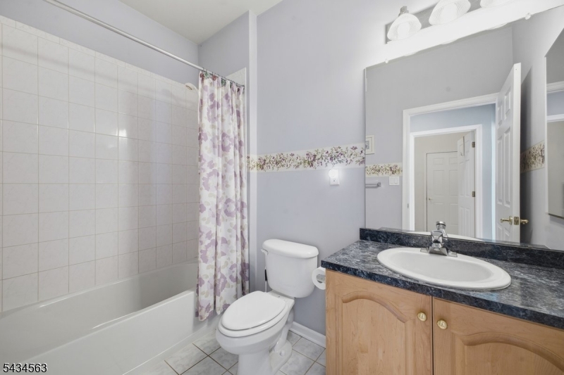 56 Kensington Cir