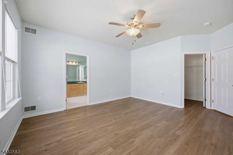 56 Kensington Cir