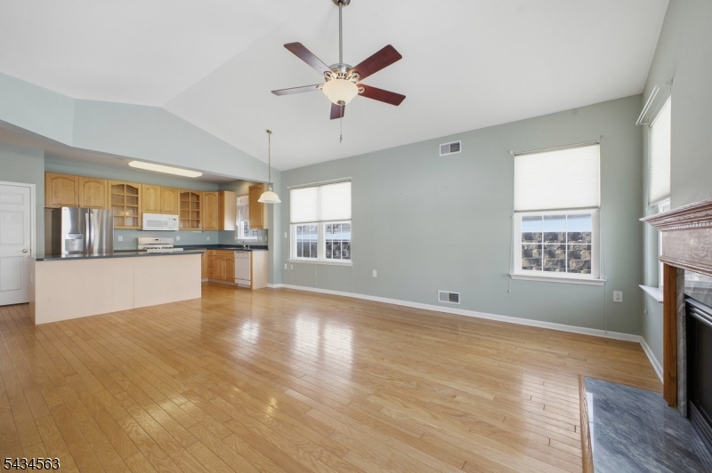 56 Kensington Cir