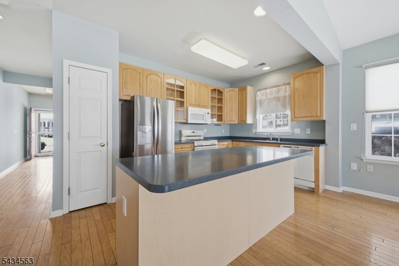 56 Kensington Cir