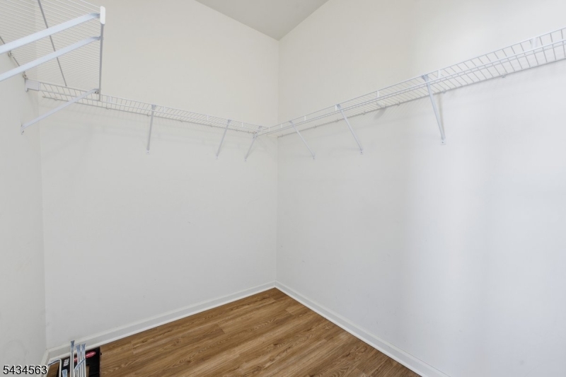 56 Kensington Cir