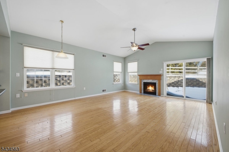 56 Kensington Cir