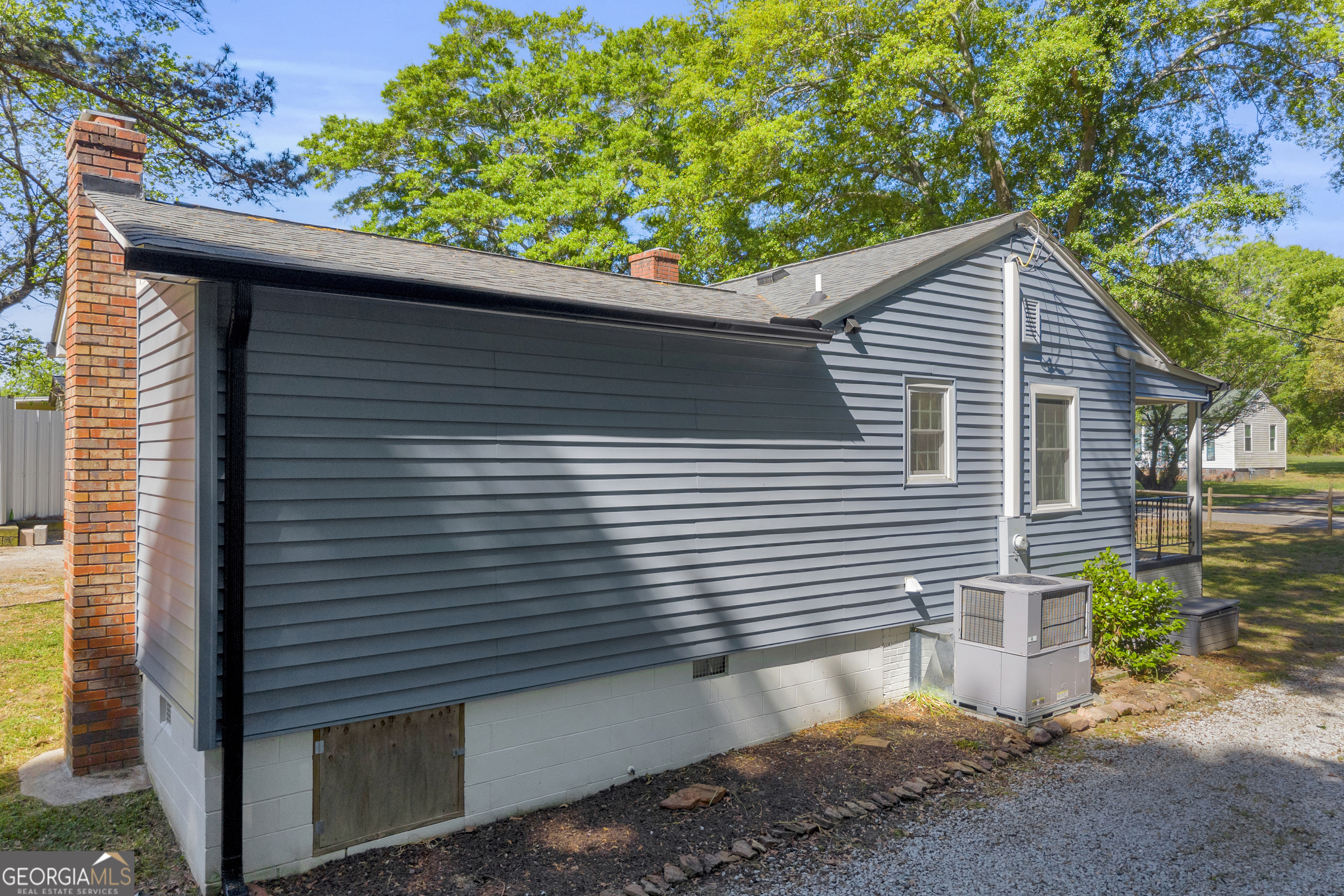 106 Hart Terrace