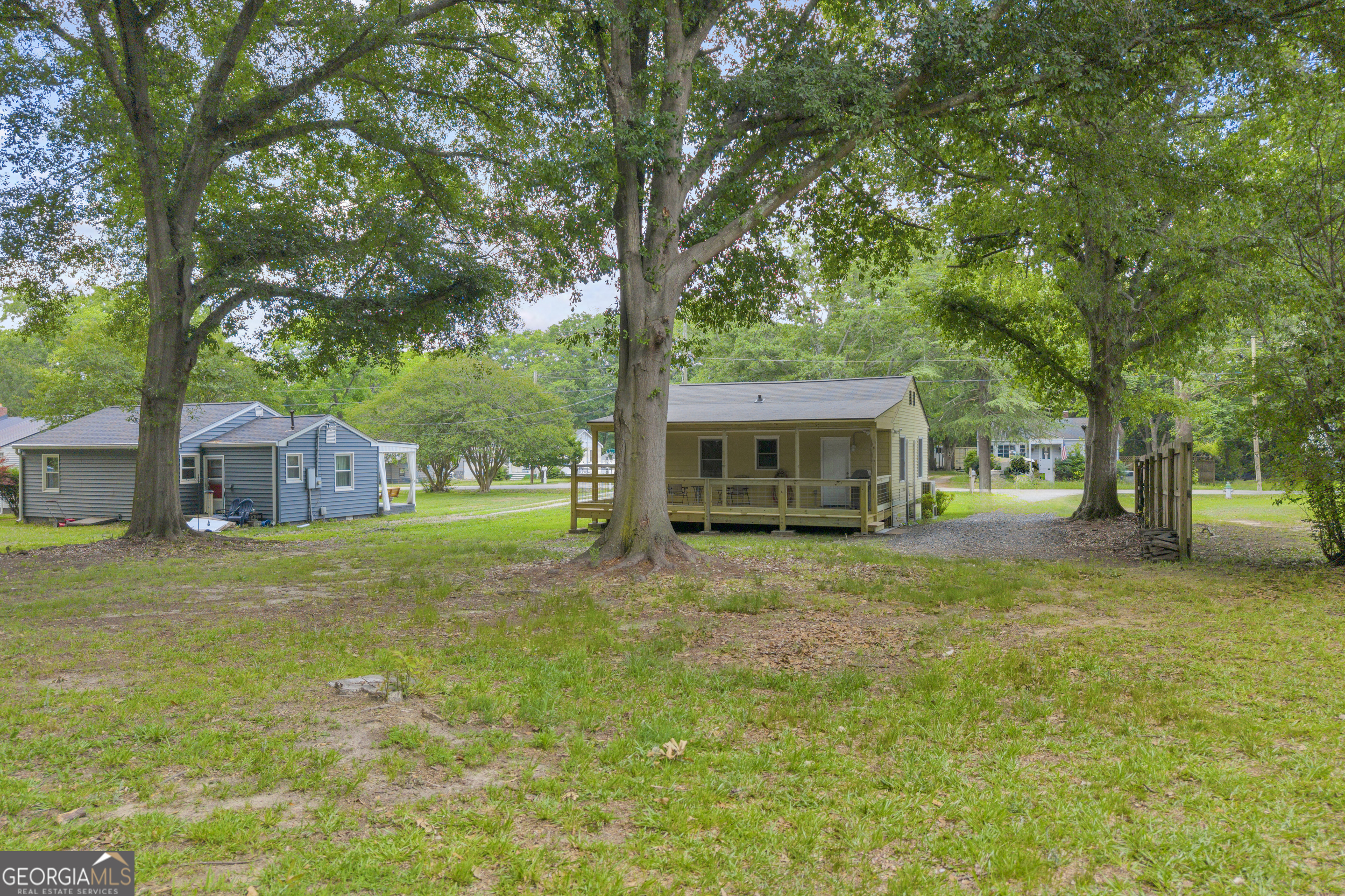 137 Hart Terrace