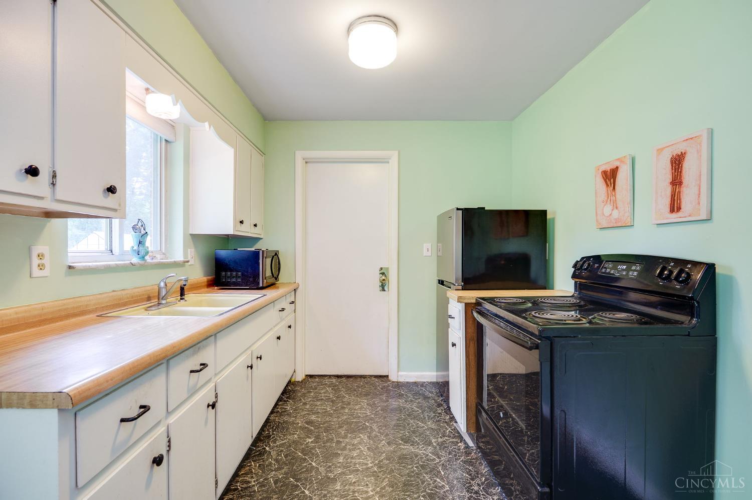 1108 Orchard Lane