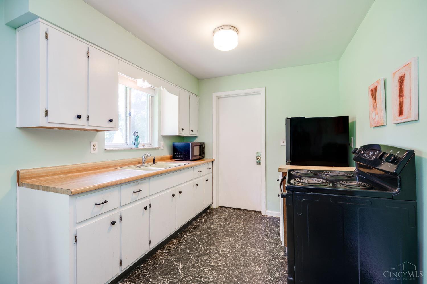 1108 Orchard Lane