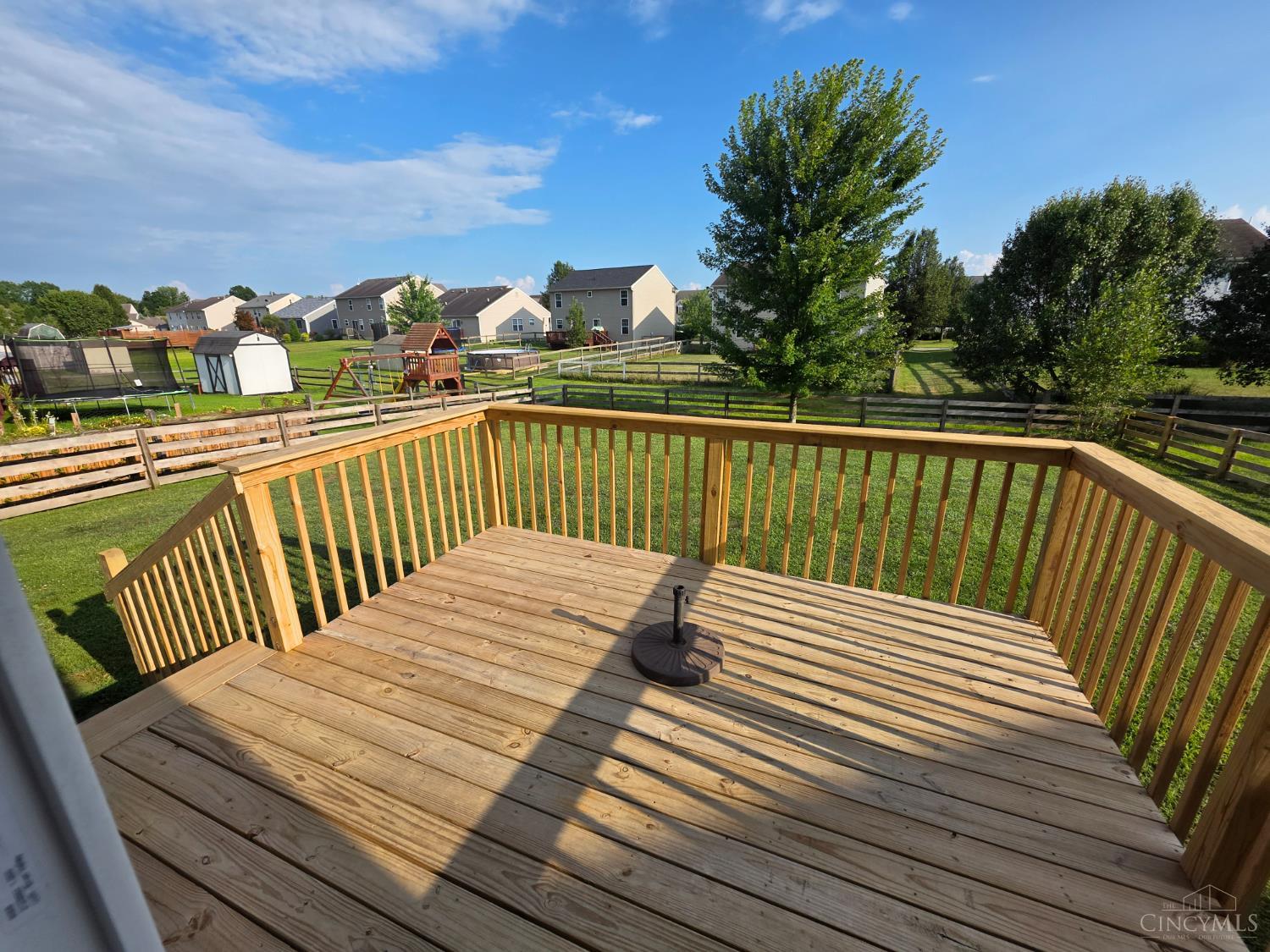 47 Hummingbird Way