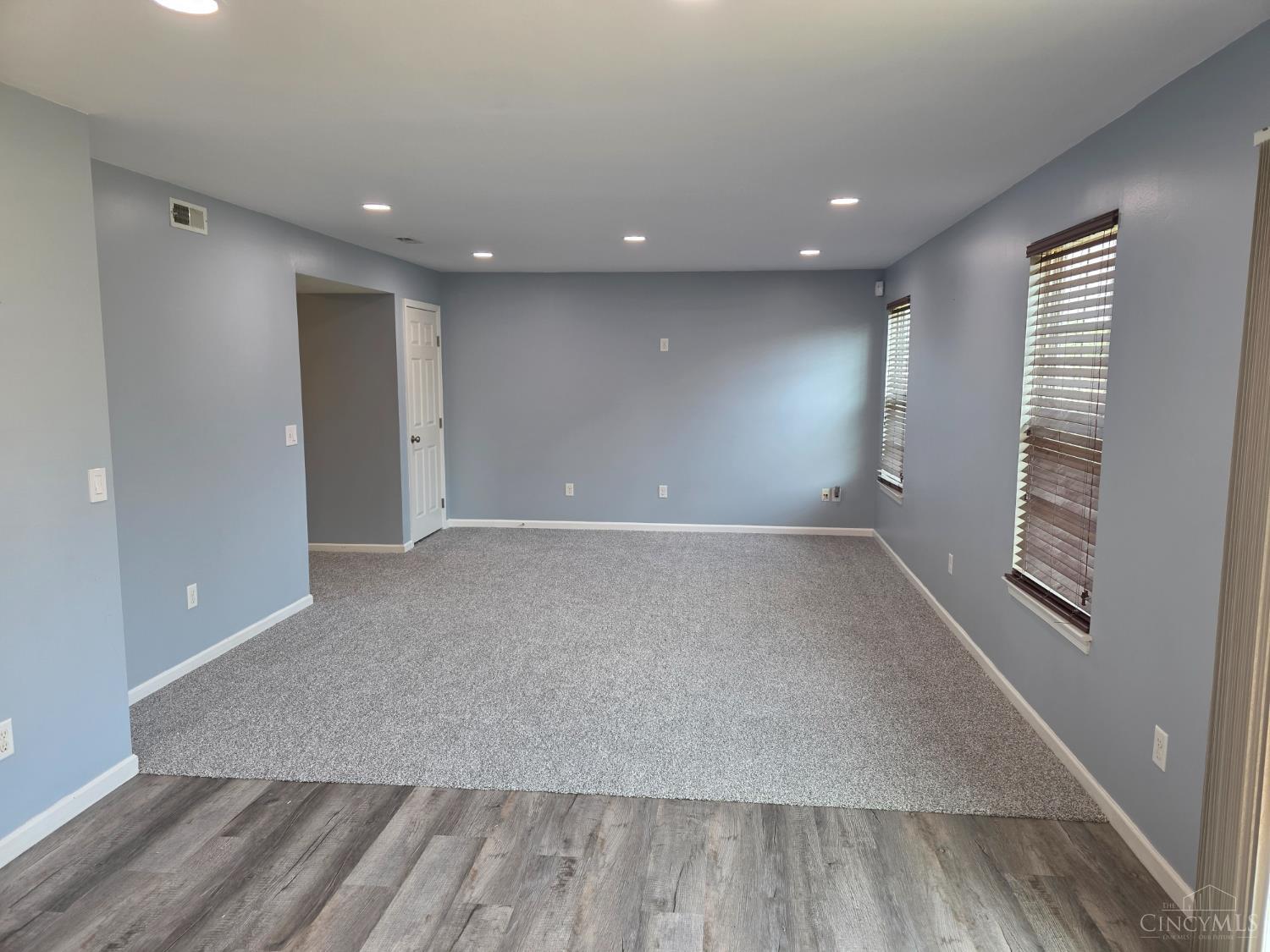 47 Hummingbird Way