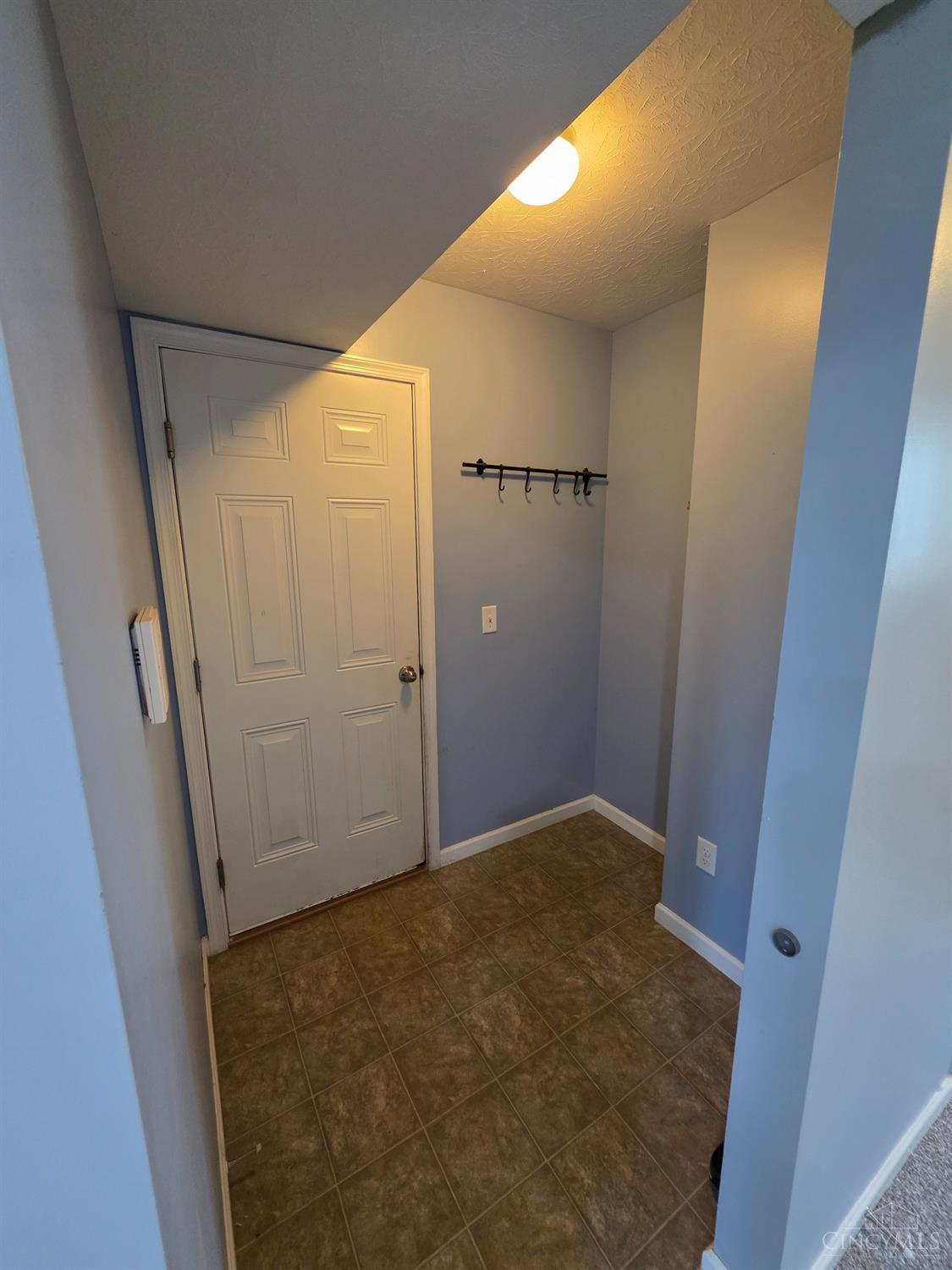 47 Hummingbird Way