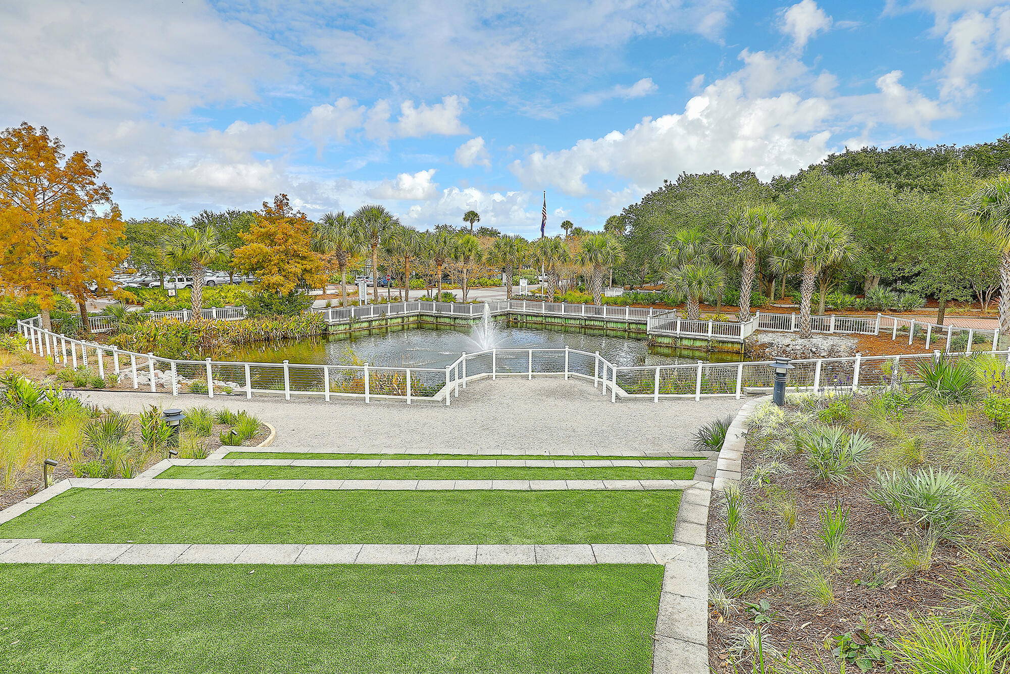 9000 Palmetto Drive Unit: 103d