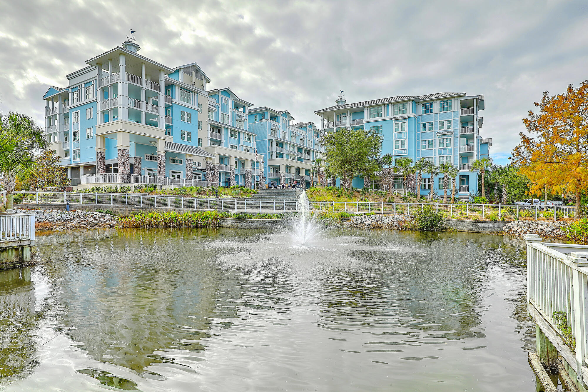 9000 Palmetto Drive Unit: 103d