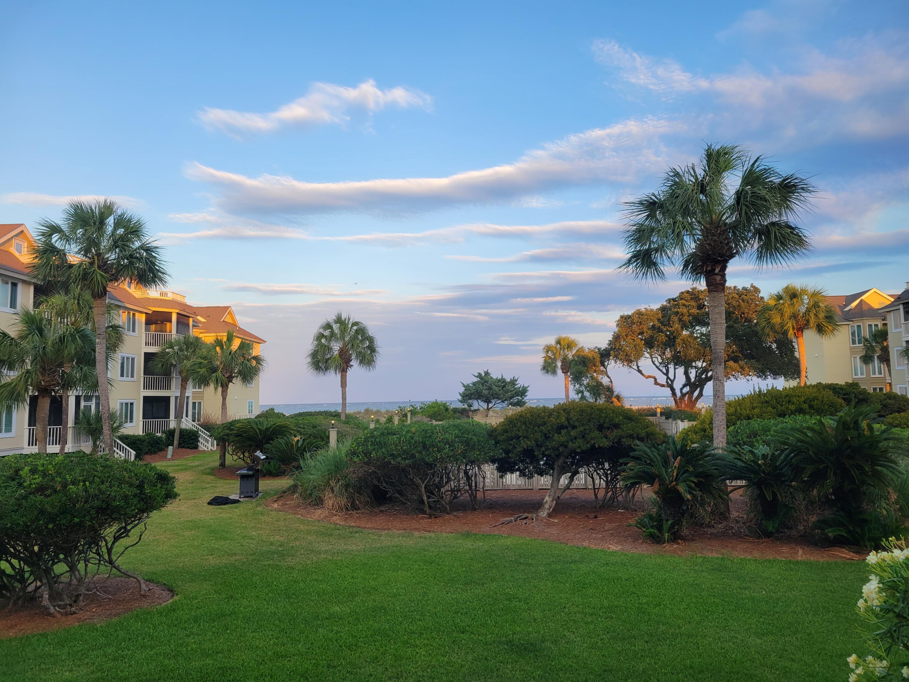 9000 Palmetto Drive Unit: 103d