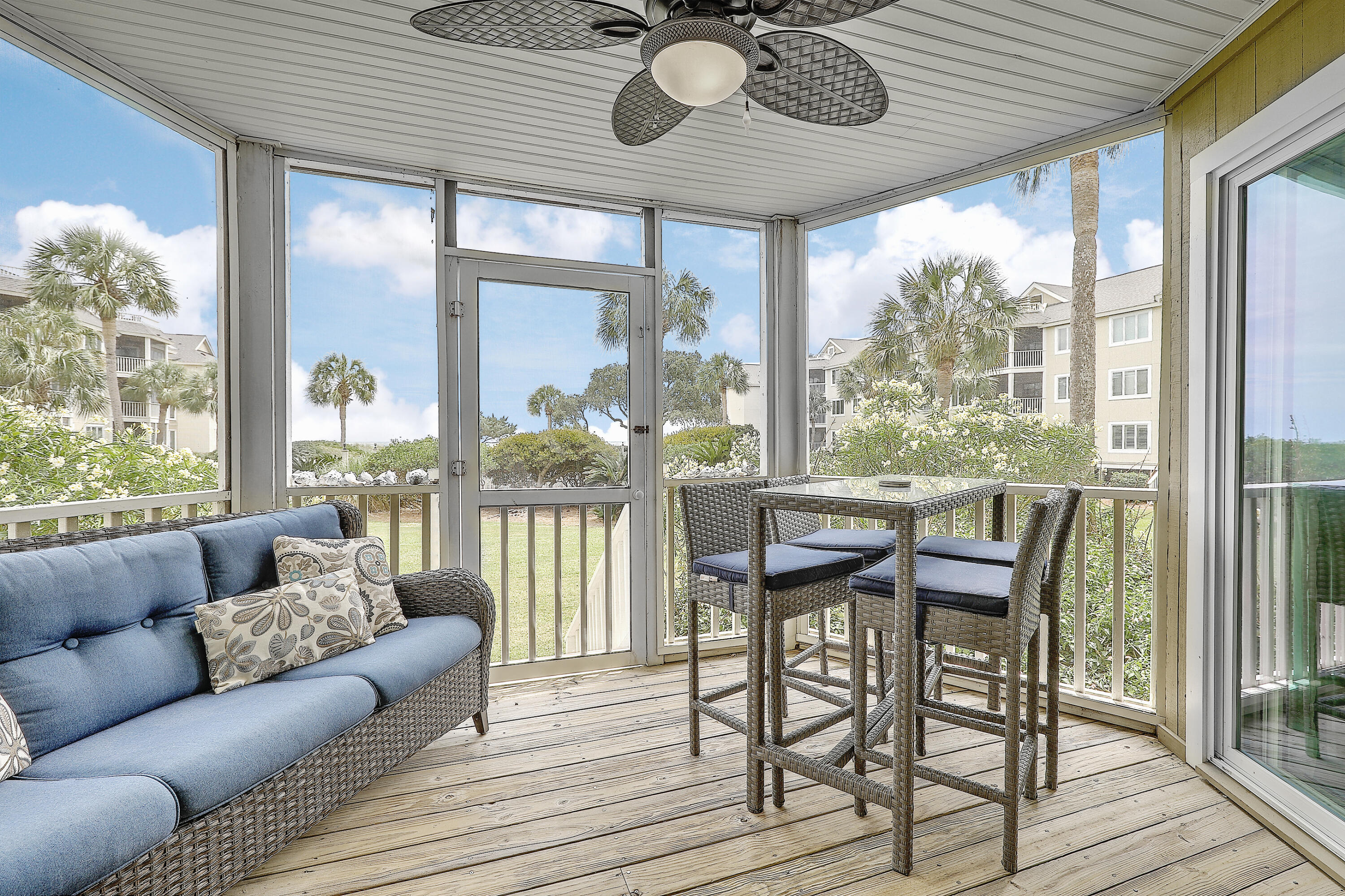 9000 Palmetto Drive Unit: 103d