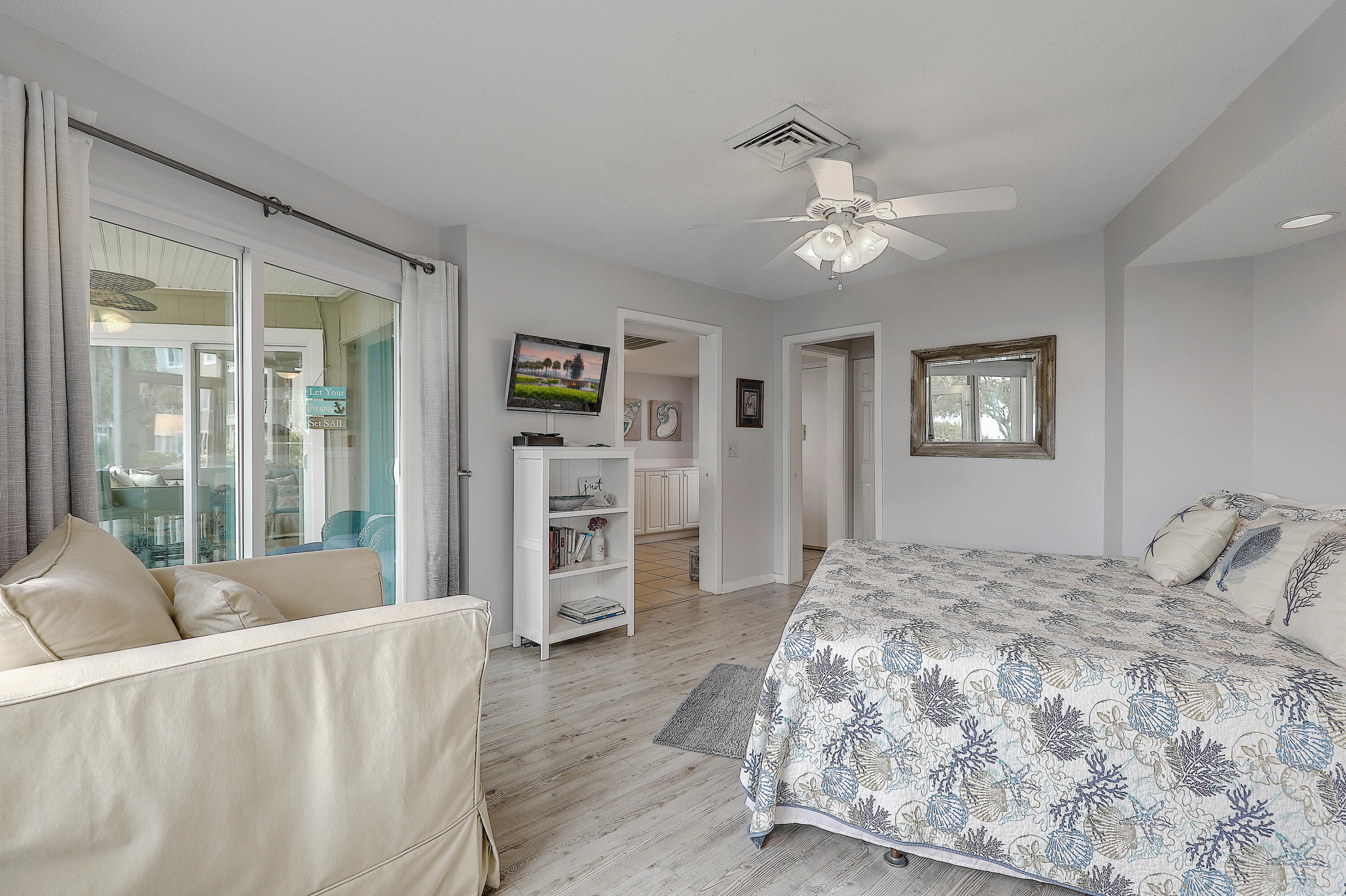 9000 Palmetto Drive Unit: 103d