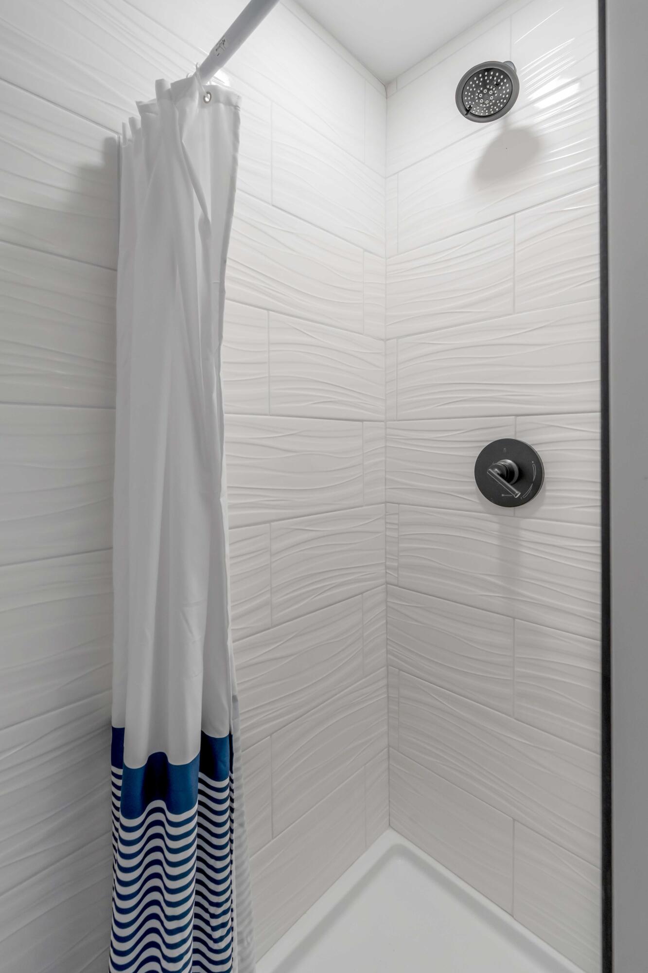 1073 Glenshaw Street # B Unit: A,B