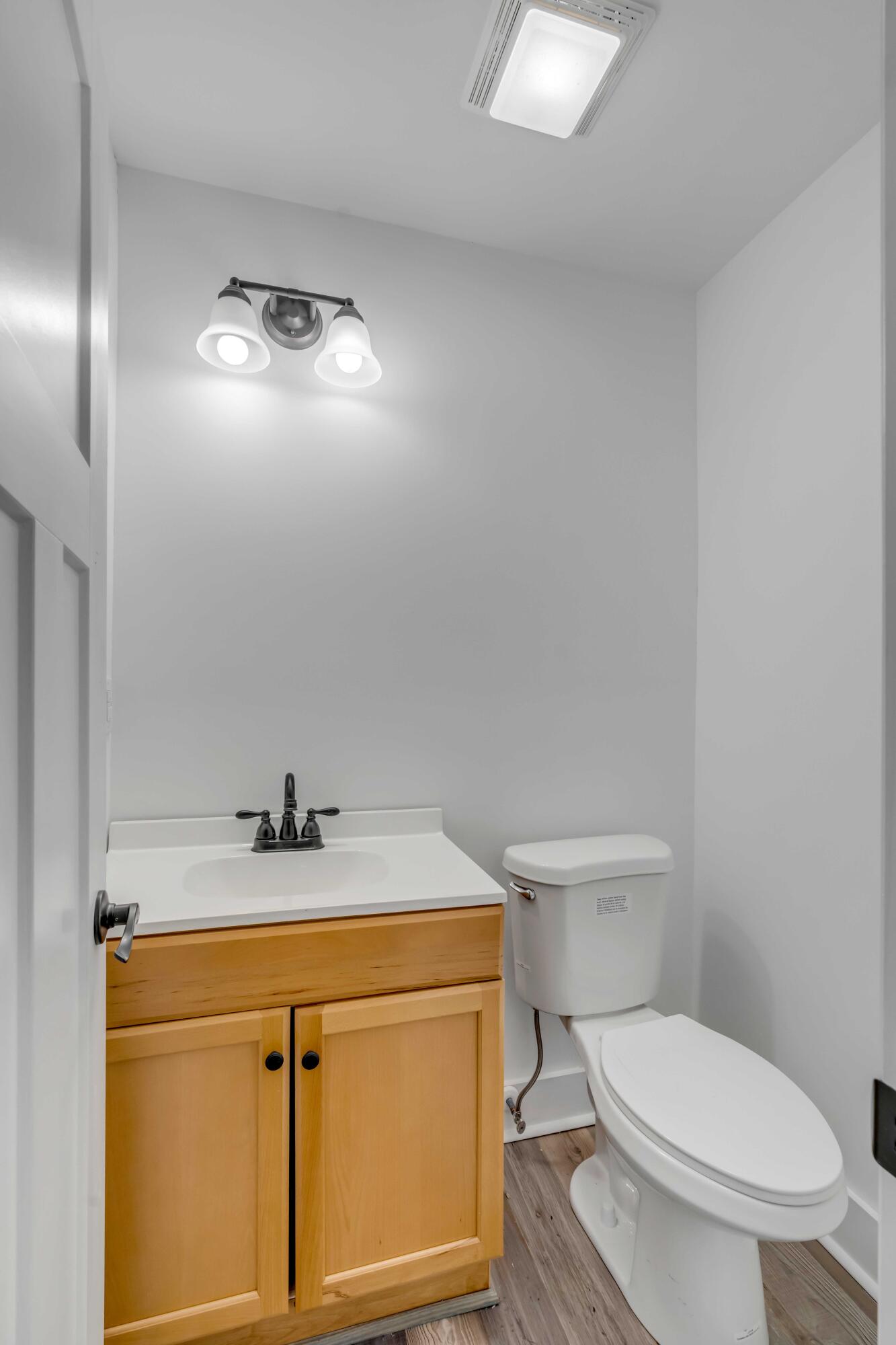 1073 Glenshaw Street # B Unit: A,B