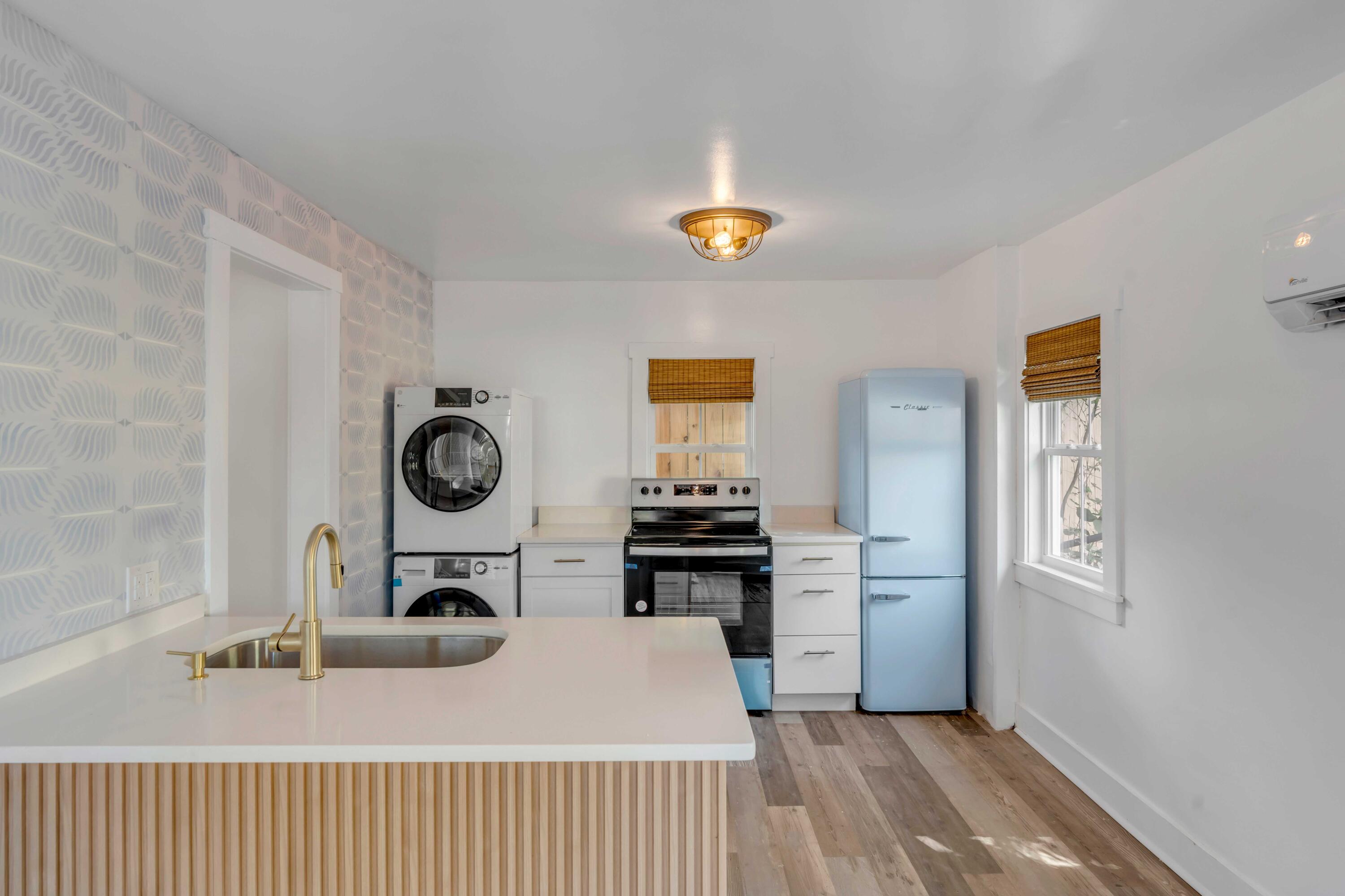 1073 Glenshaw Street # B Unit: A,B