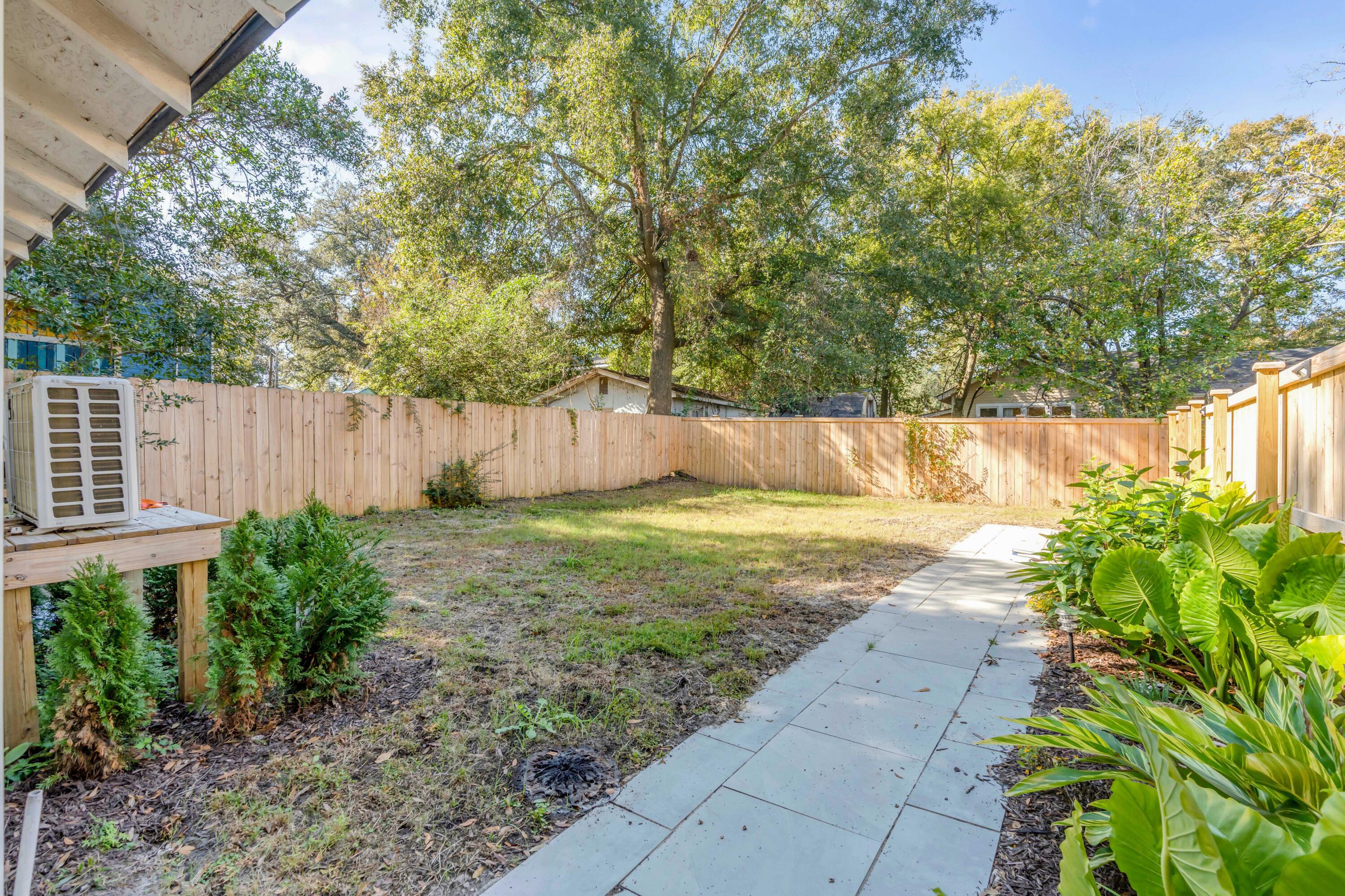 1073 Glenshaw Street # B Unit: A,B