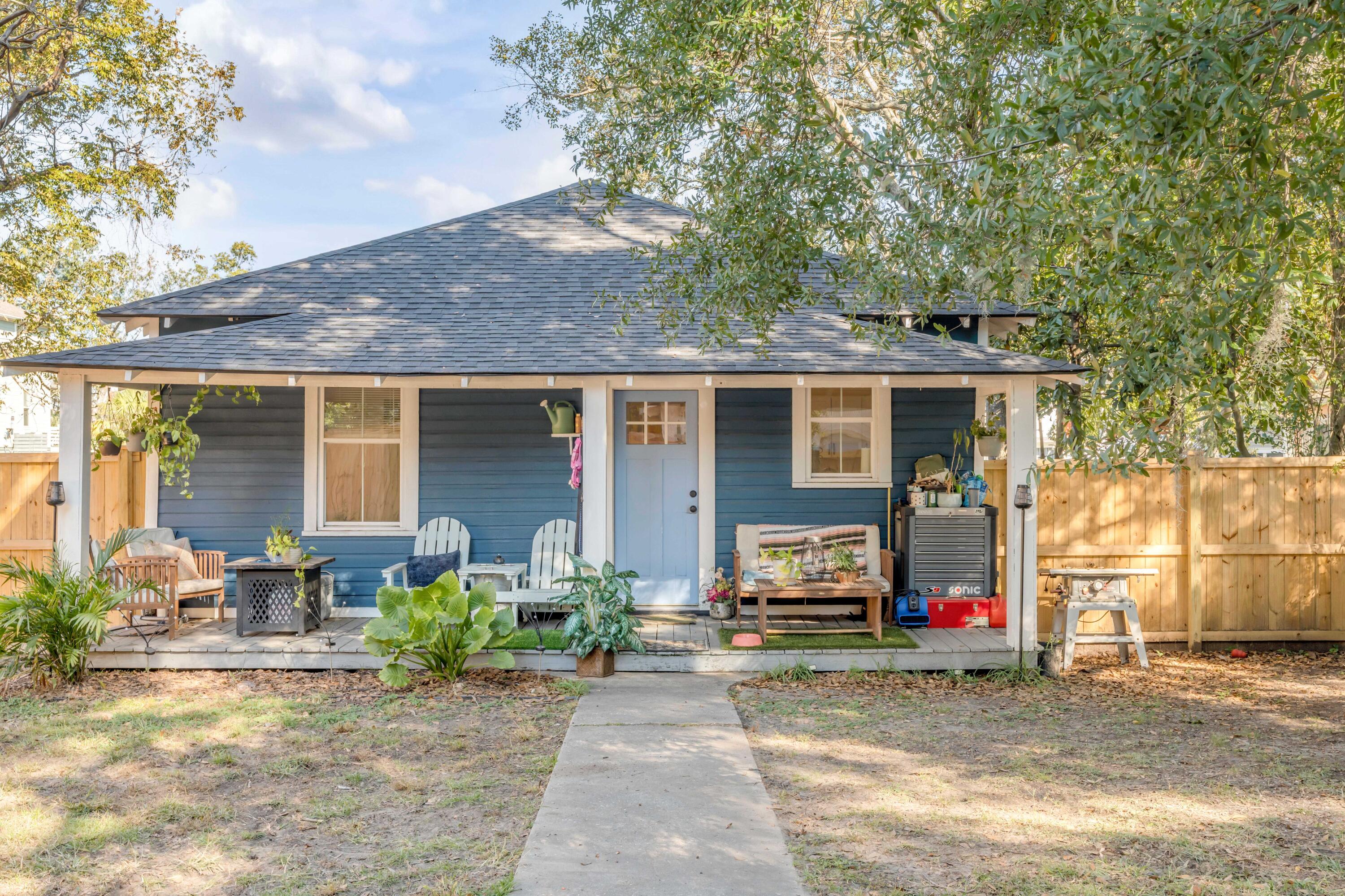 1073 Glenshaw Street # B Unit: A,B