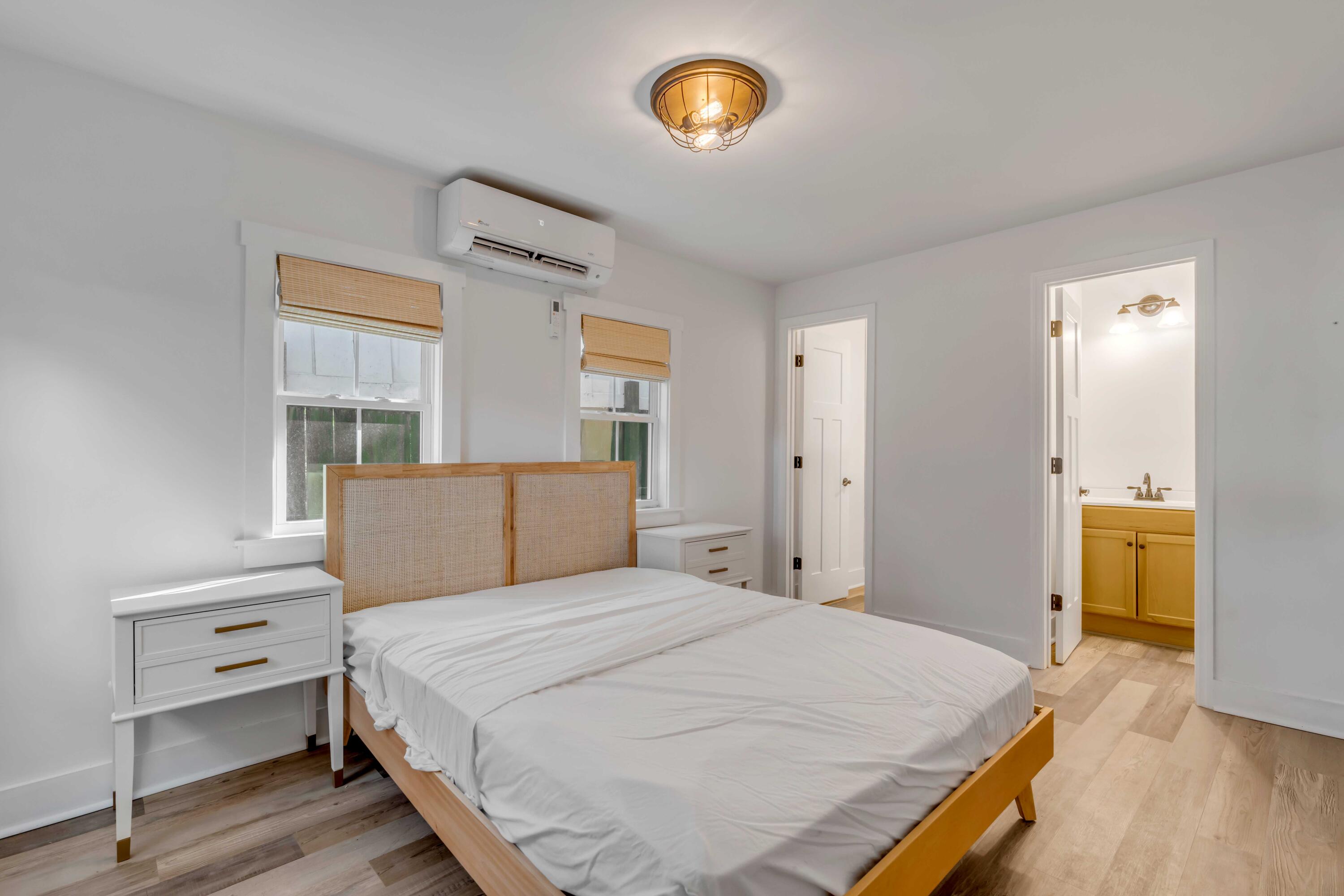 1073 Glenshaw Street # B Unit: A,B