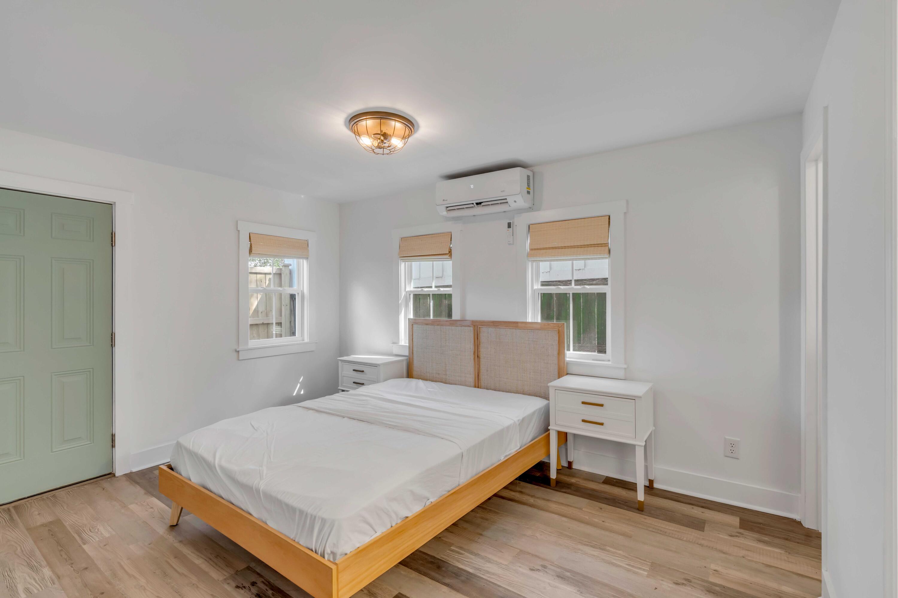 1073 Glenshaw Street # B Unit: A,B