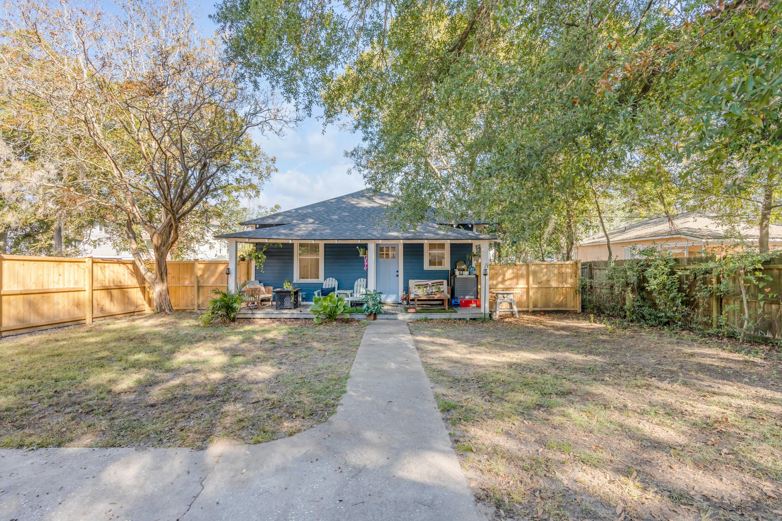 1073 Glenshaw Street # B Unit: A,B