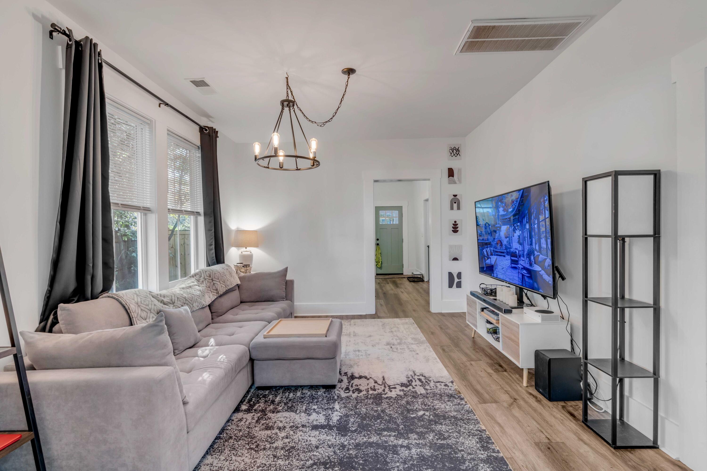 1073 Glenshaw Street # B Unit: A,B