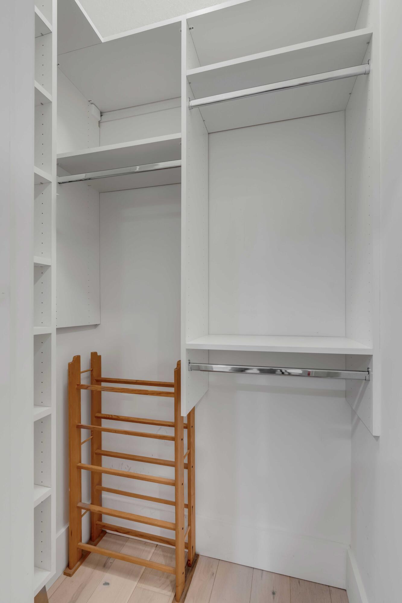 975 Provincial Circle