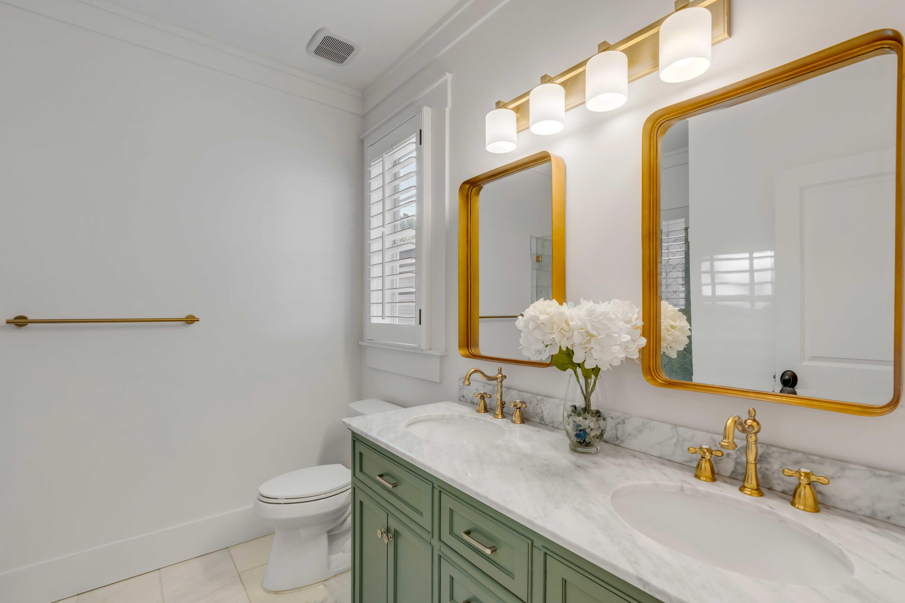 975 Provincial Circle