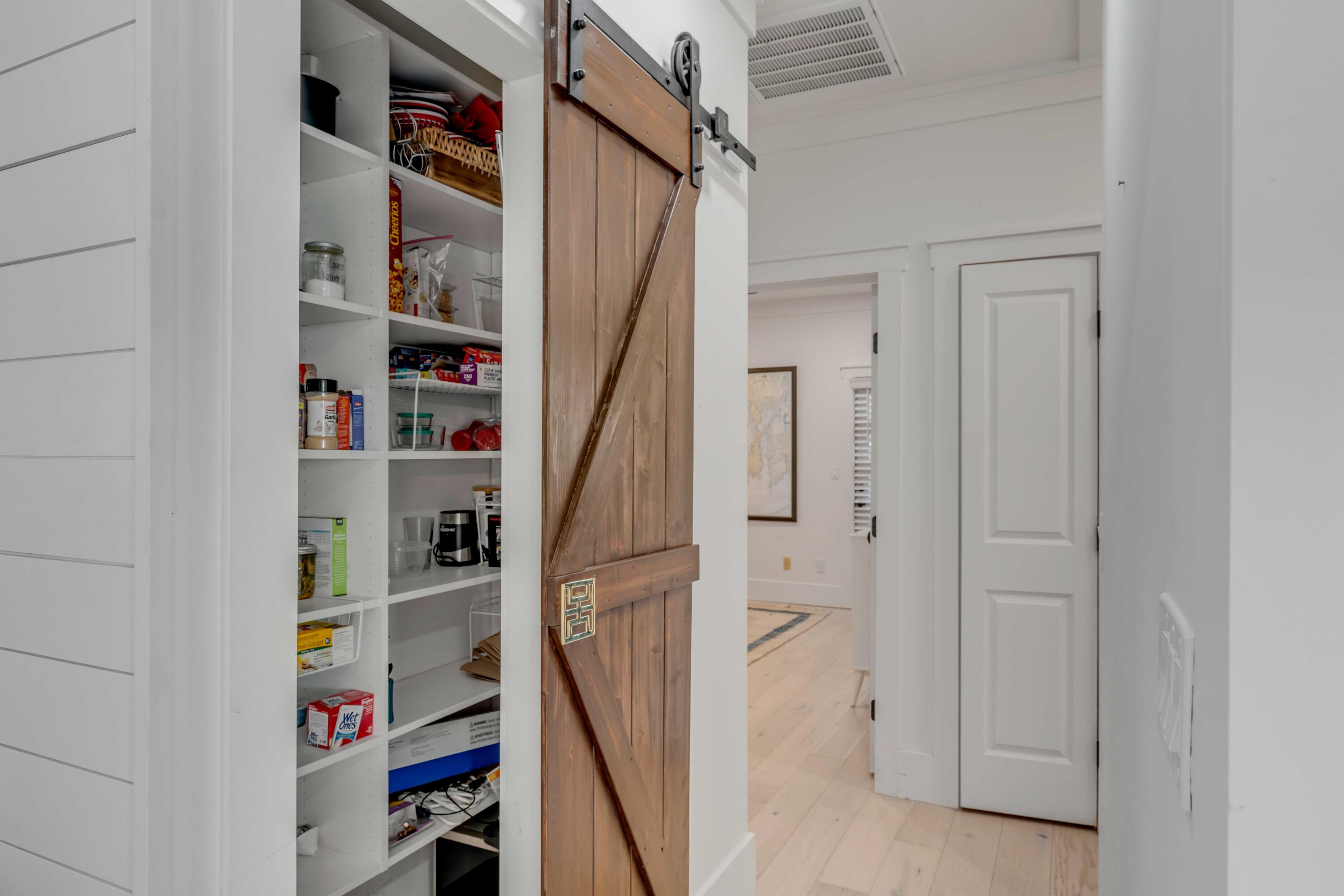 975 Provincial Circle