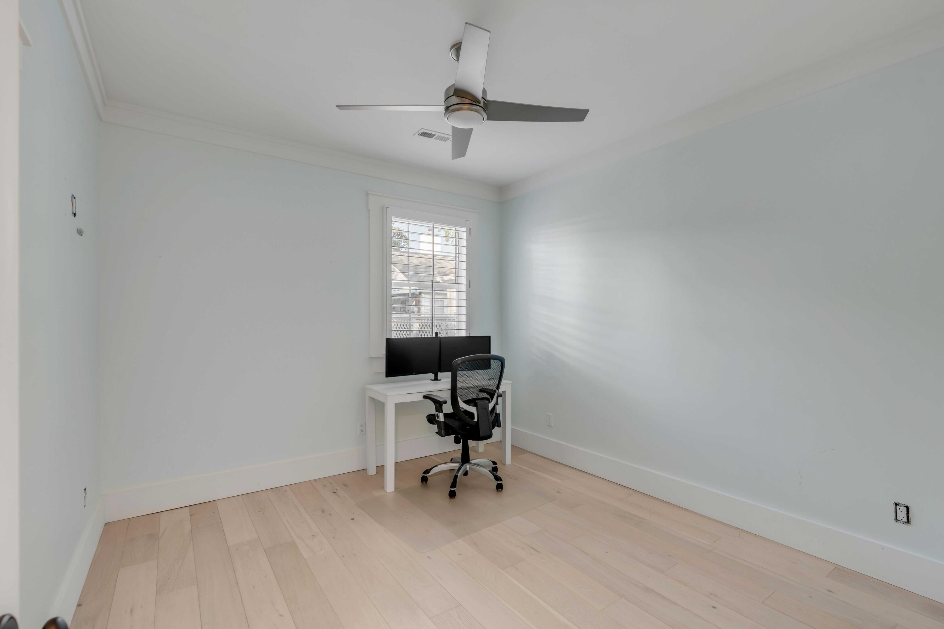 975 Provincial Circle