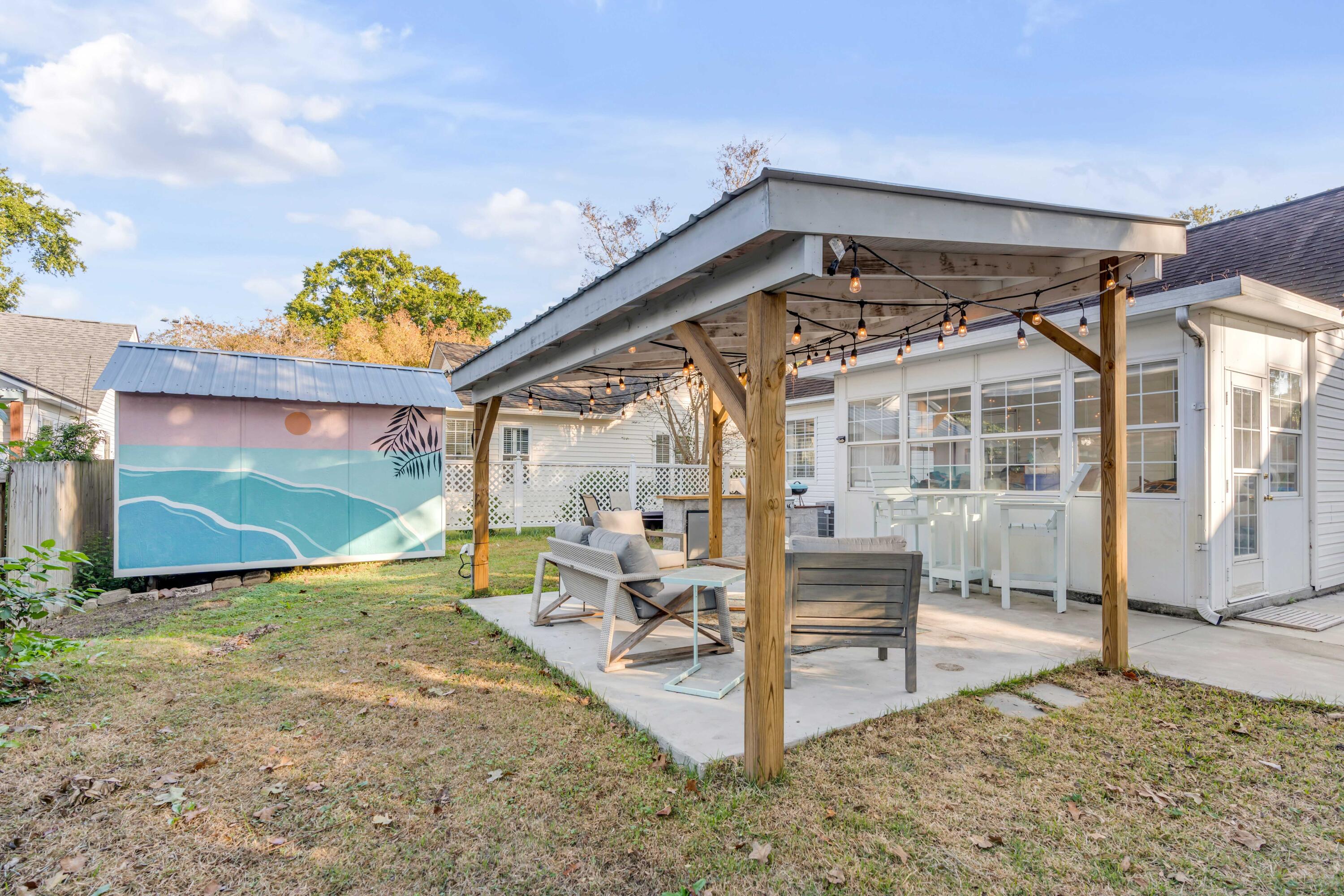 975 Provincial Circle