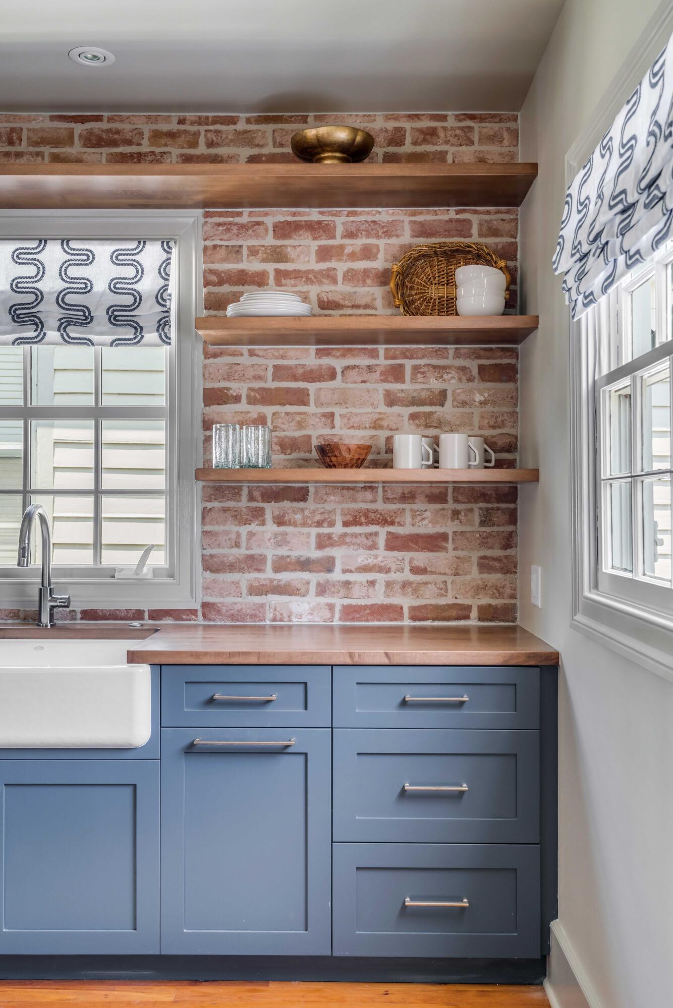 106 Queen Street # 2