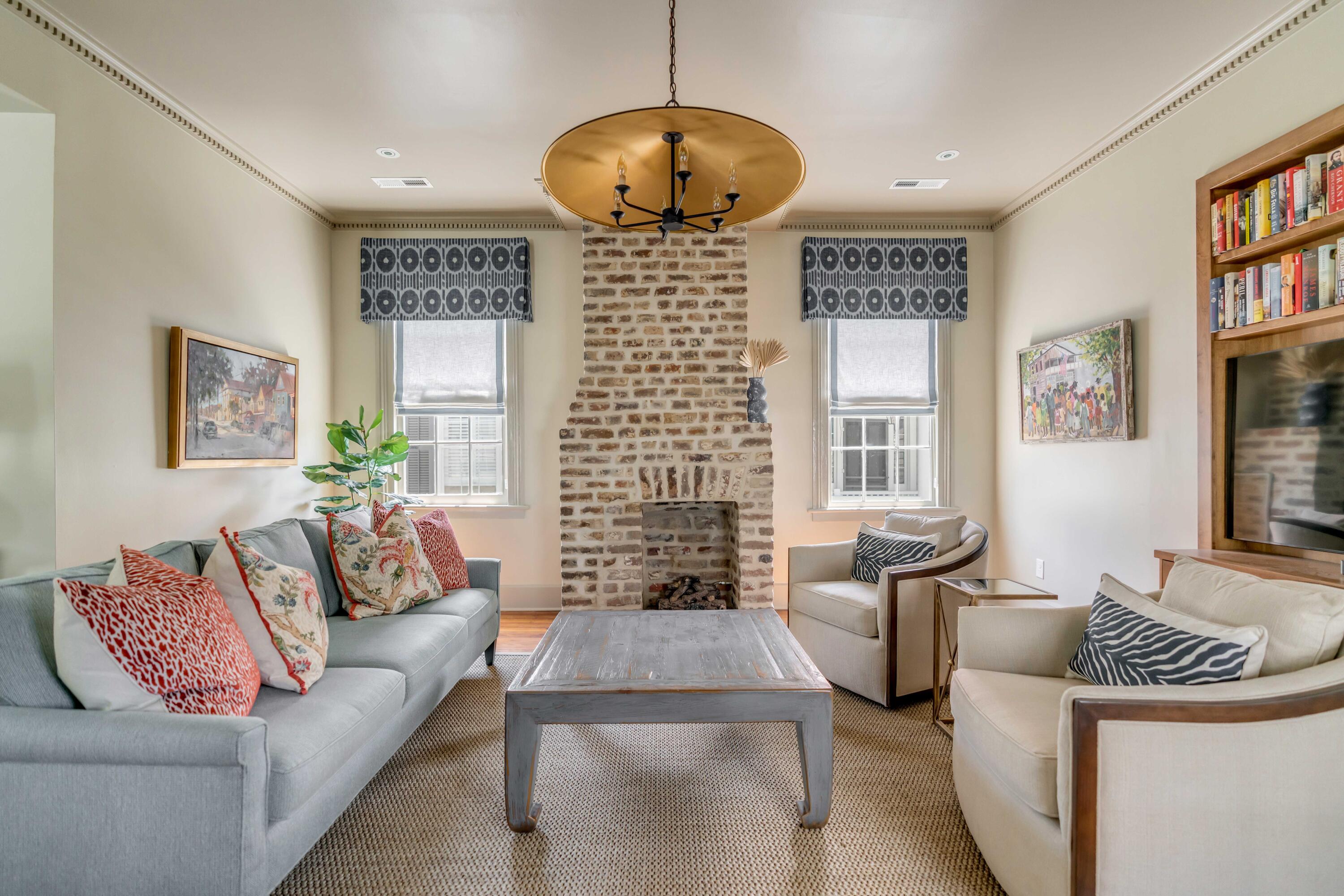 106 Queen Street # 2