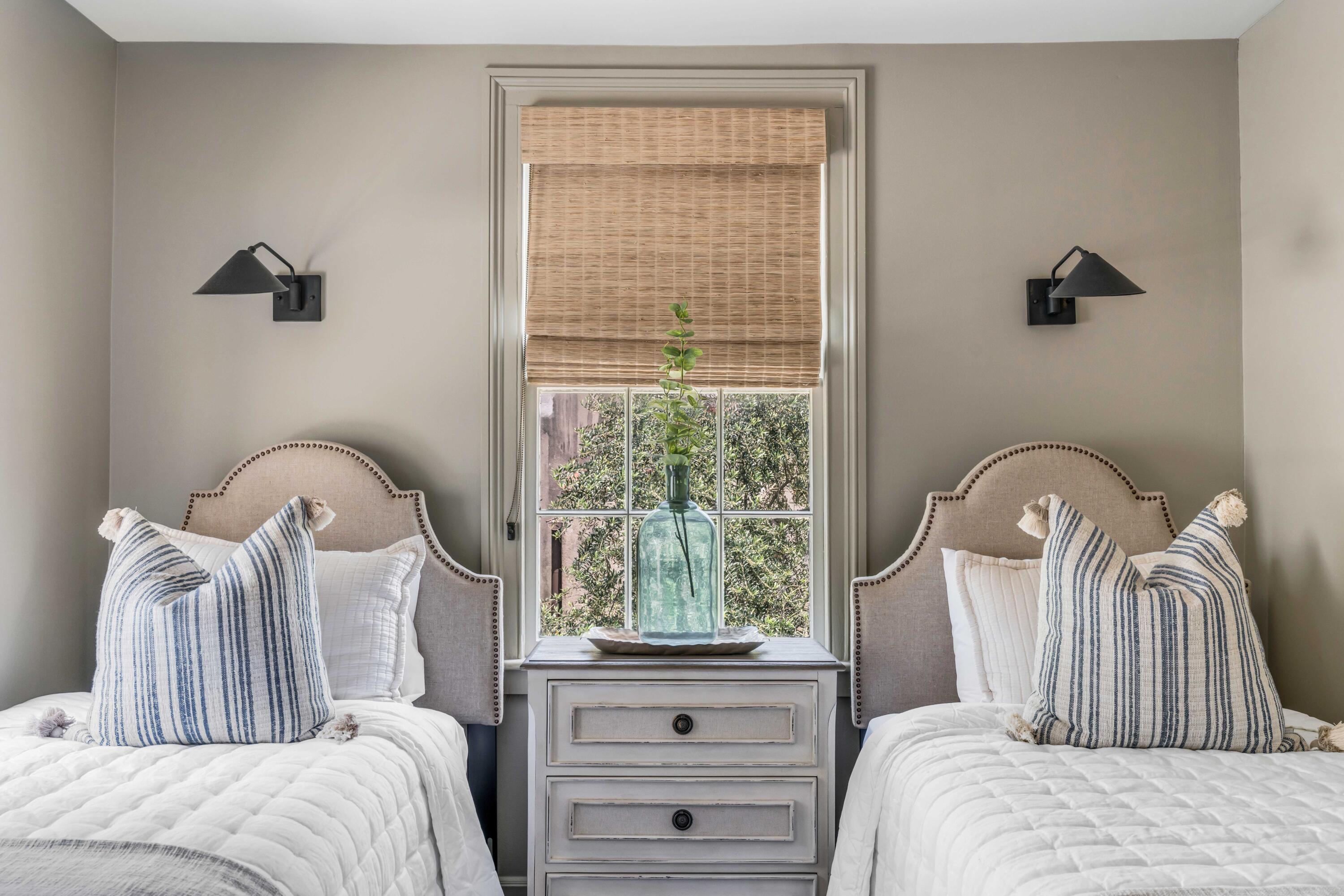 106 Queen Street # 2