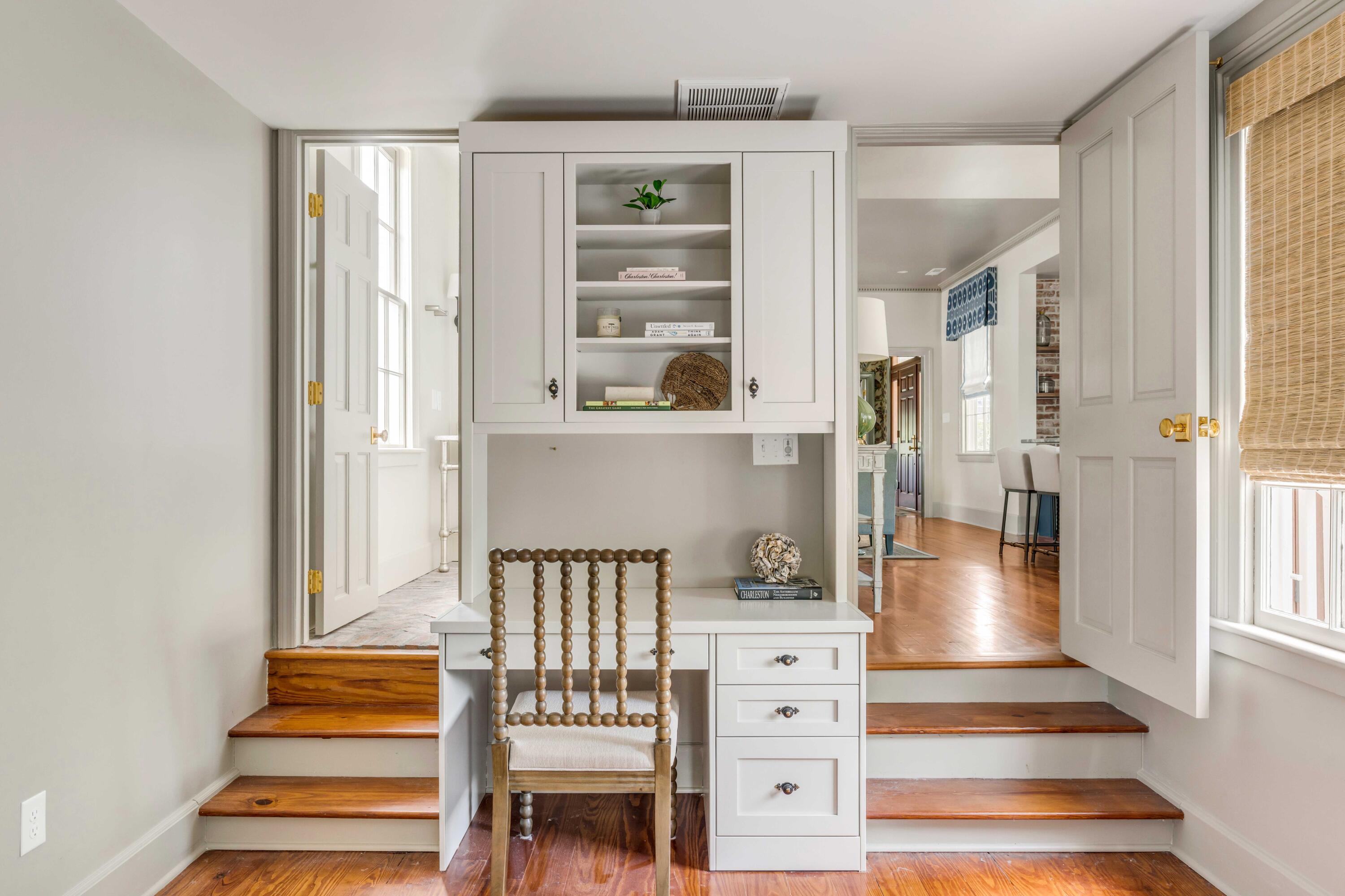 106 Queen Street # 2