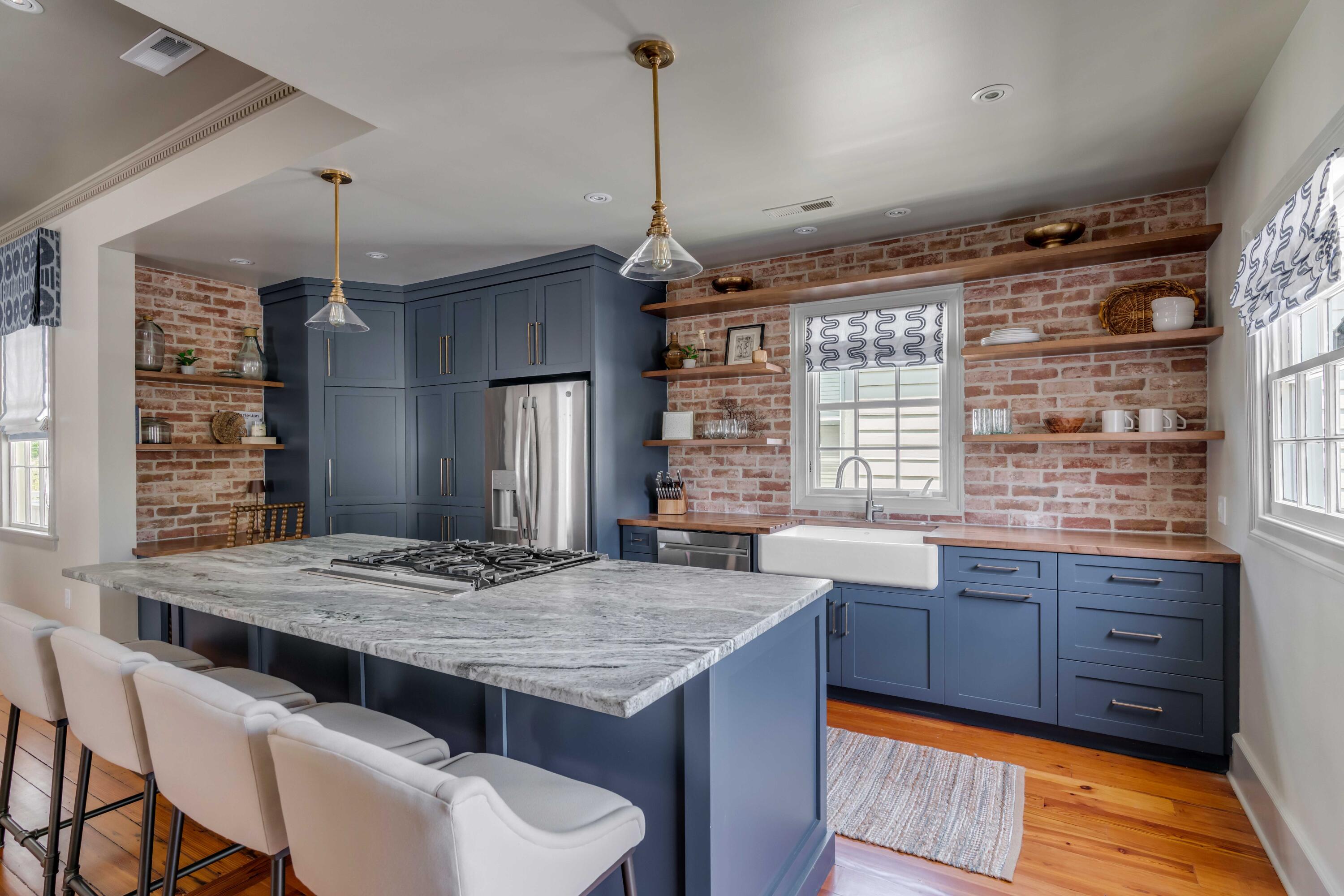 106 Queen Street # 2