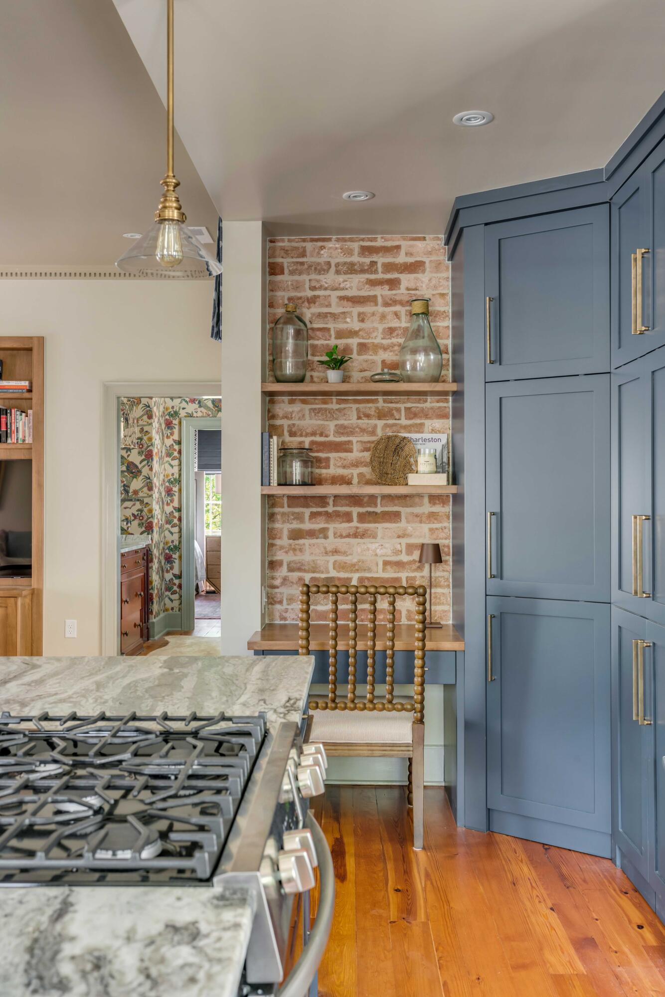 106 Queen Street # 2