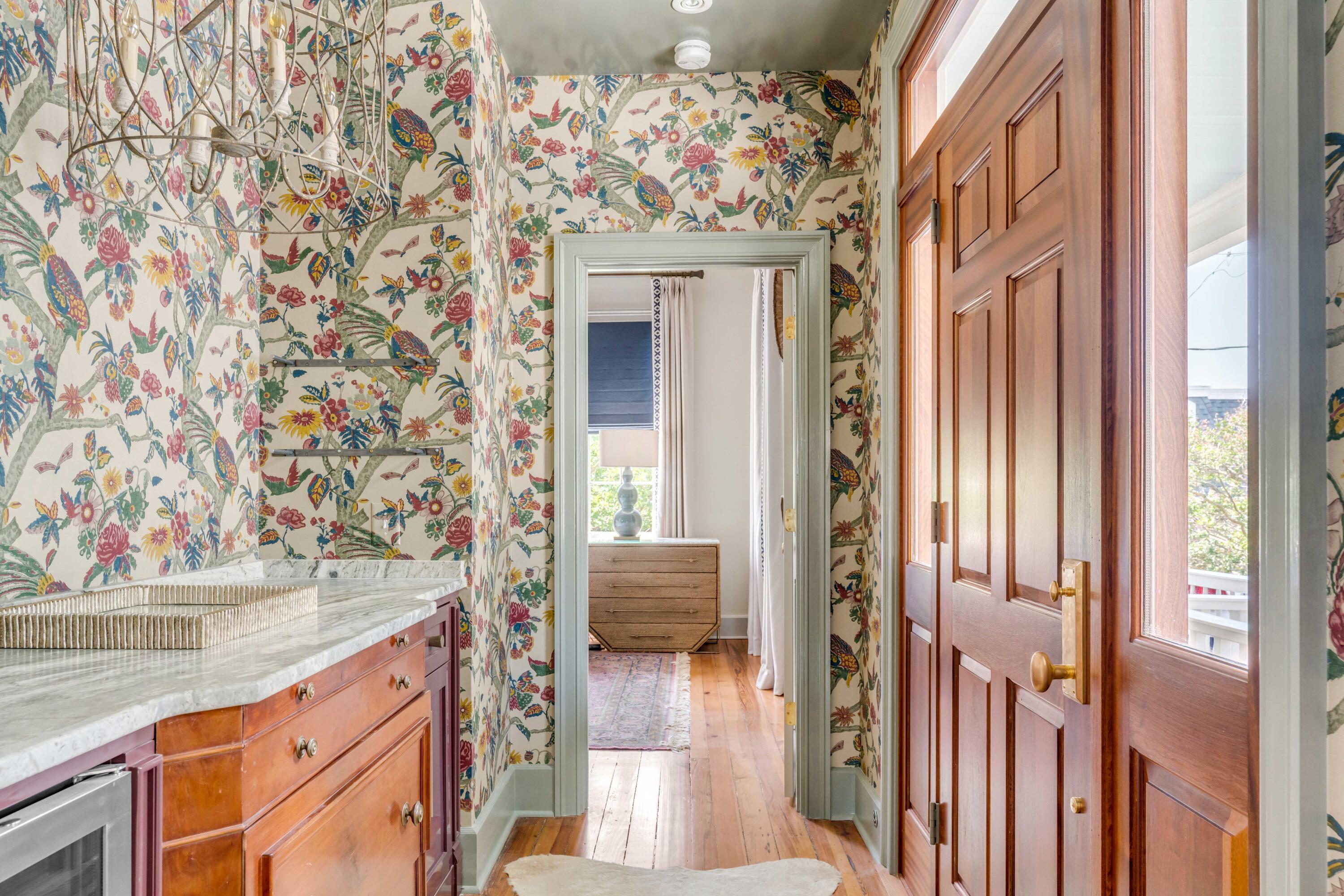 106 Queen Street # 2