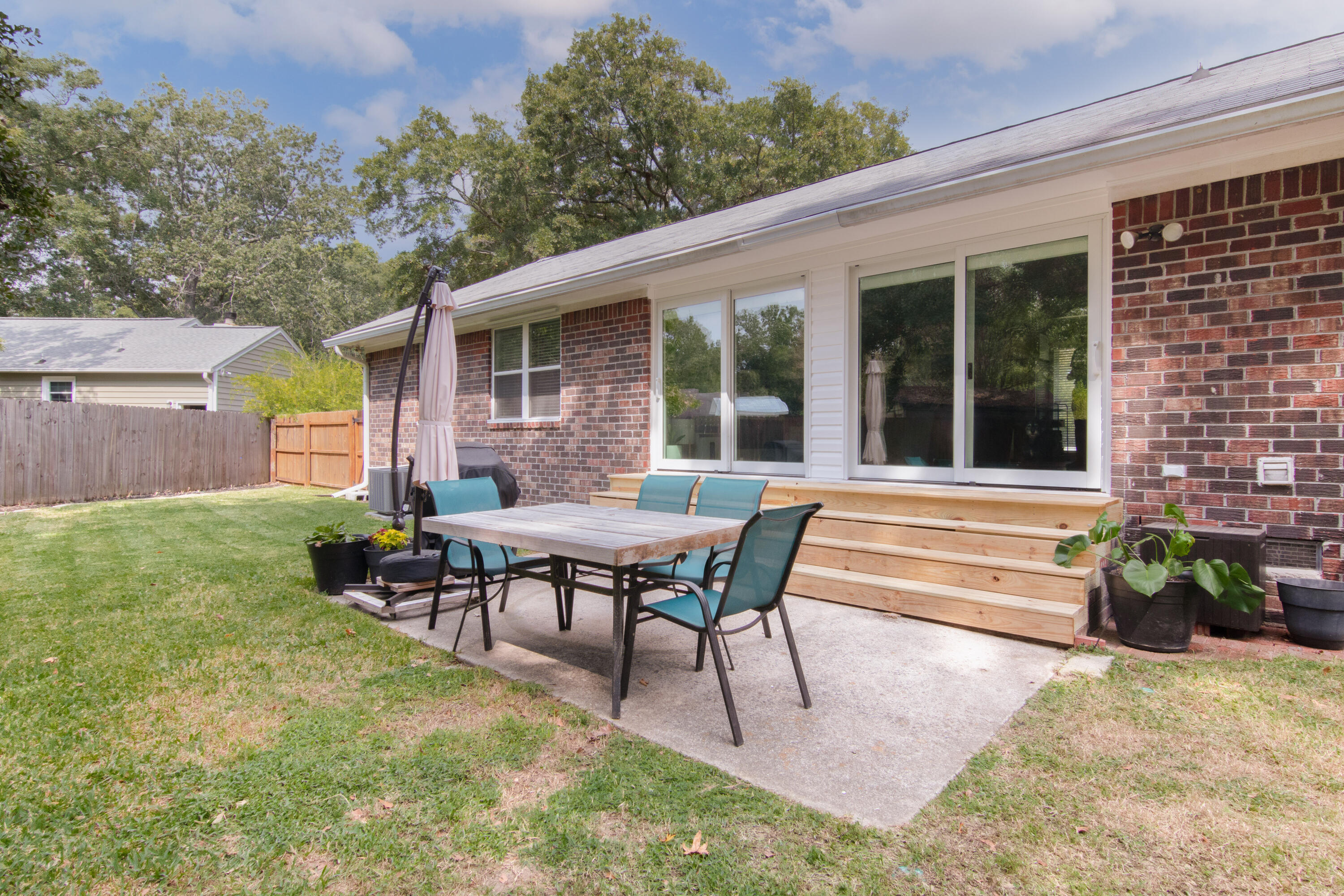 1754 Nantahala Boulevard