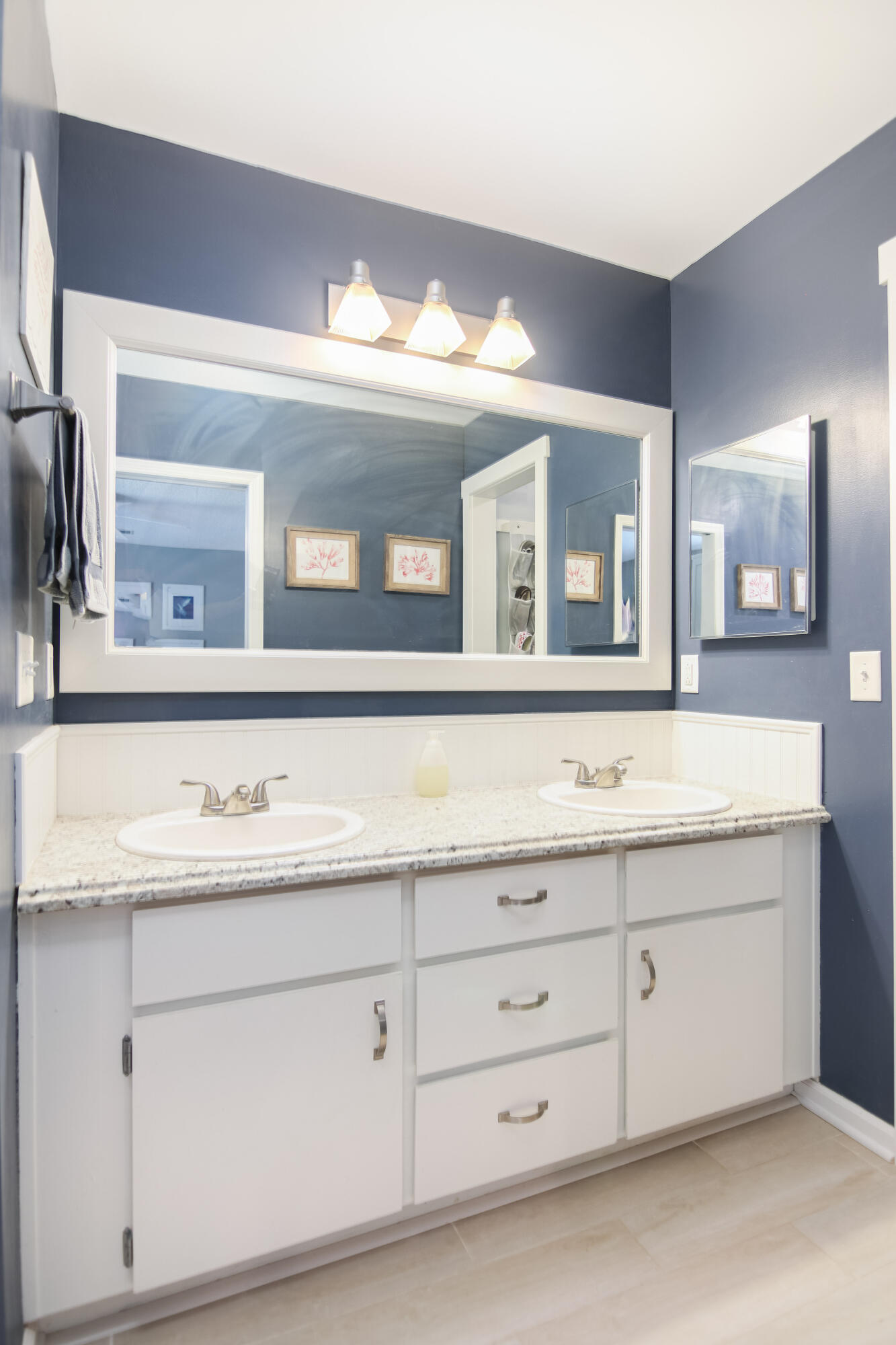 1754 Nantahala Boulevard