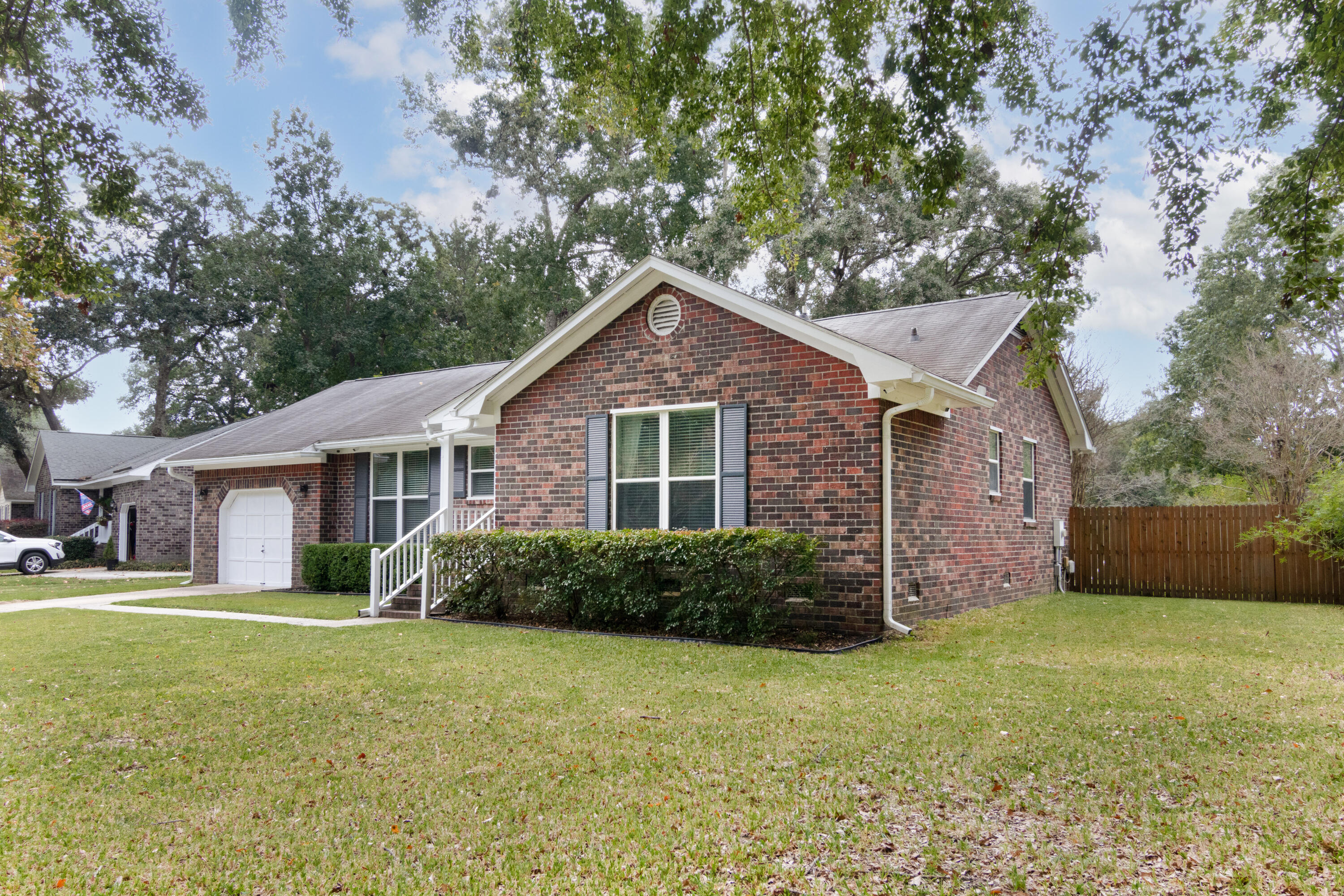 1754 Nantahala Boulevard